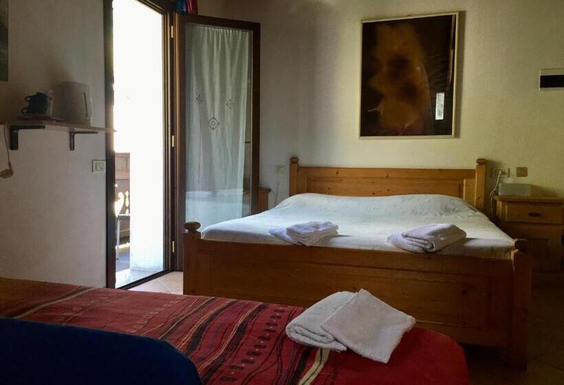 스탠다드 트리플 룸 테라스, Albergo Panoramico