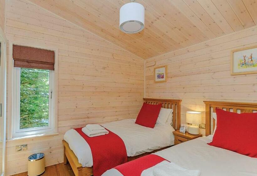 Дом 2 Спальни, Hazelhurst Lodges