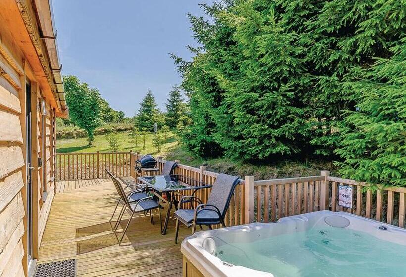Дом 2 Спальни, Hazelhurst Lodges