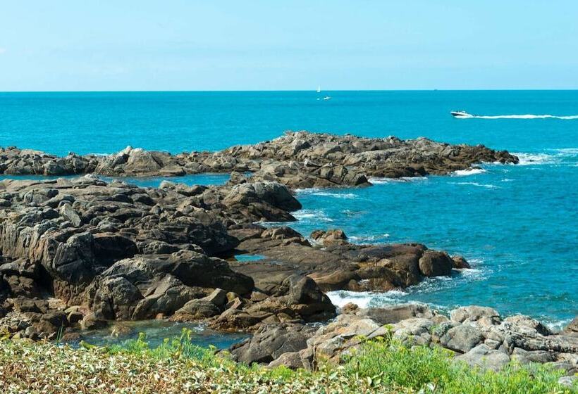 Номер Стандарт Вид на Море, Le Fort De L'océan