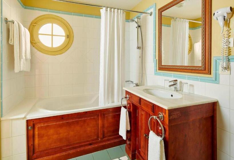 Студия Стандарт, Marriott S Village D Iledefrance
