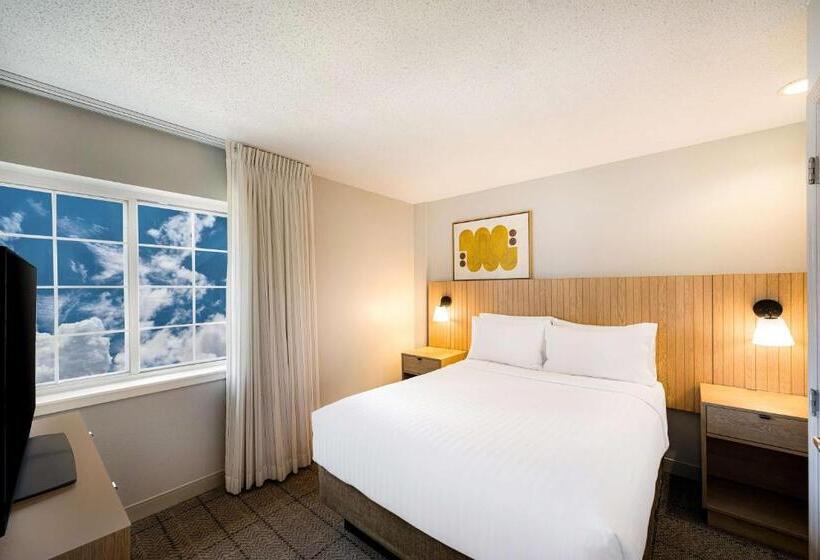스위트, Sonesta Simply Suites Jersey City