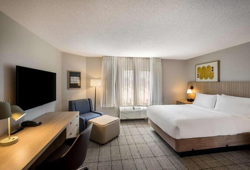 스탠다드 스튜디오, Sonesta Simply Suites Jersey City