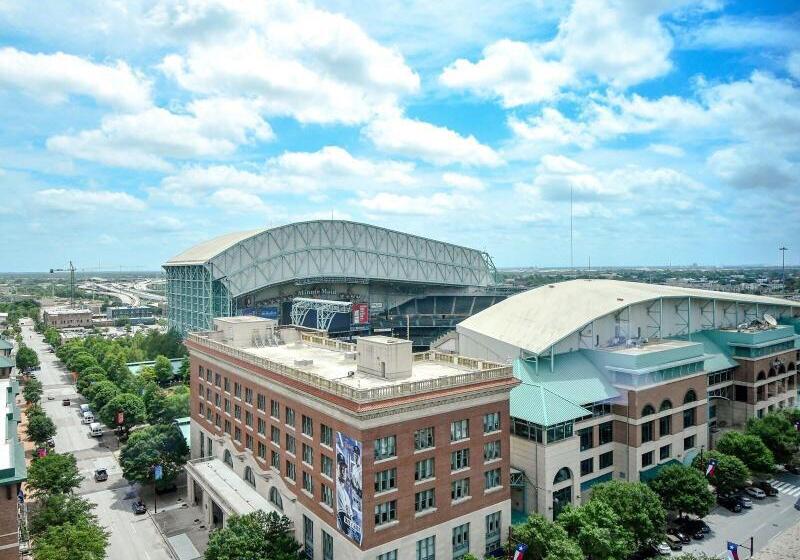プレジデントスイートルーム, The Westin Houston Downtown