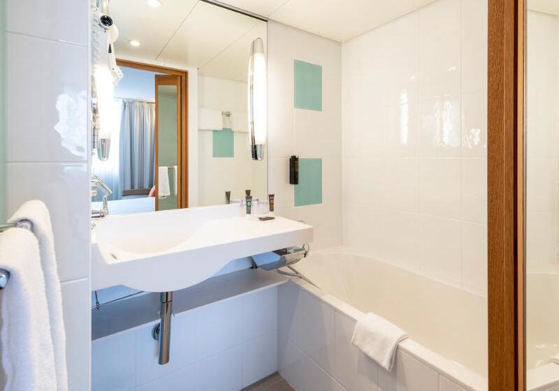 اتاق سوپریور, Novotel Bern Expo