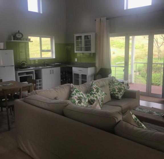Люкс с Балконом, The Suites At Waterryk Eco Guest Farm