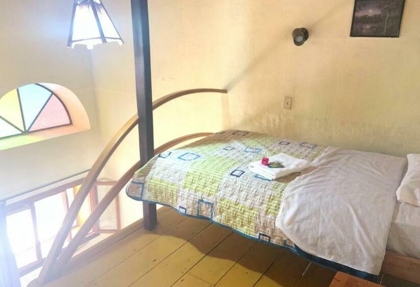 Номер Стандарт Трехместный, Hostal Jardín Escondido