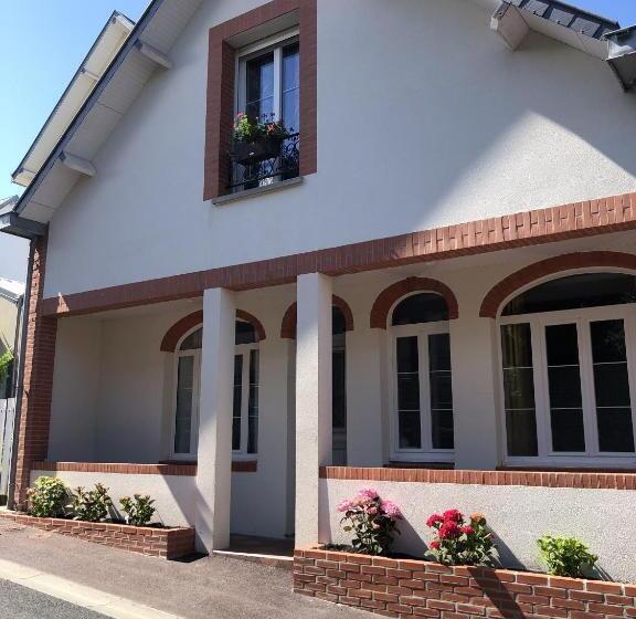 Люкс с Балконом, La Cotentine Maison D Hôtes
