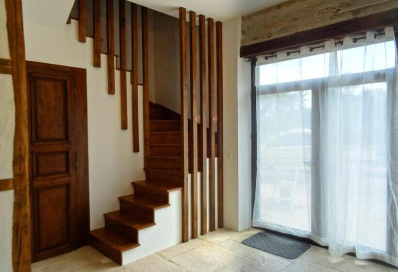Дом 2 Спальни, Jardin Des Sens, La Rente D Eguilly