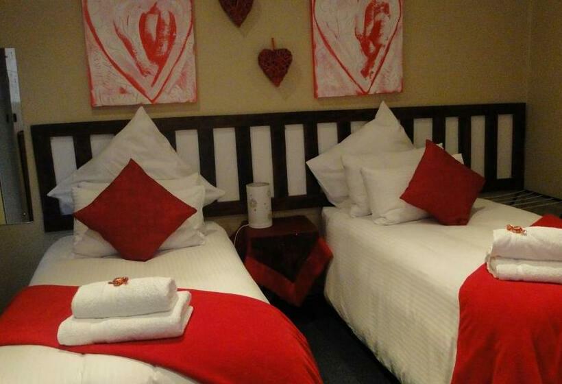 اتاق استاندارد, Obrigado Guest House