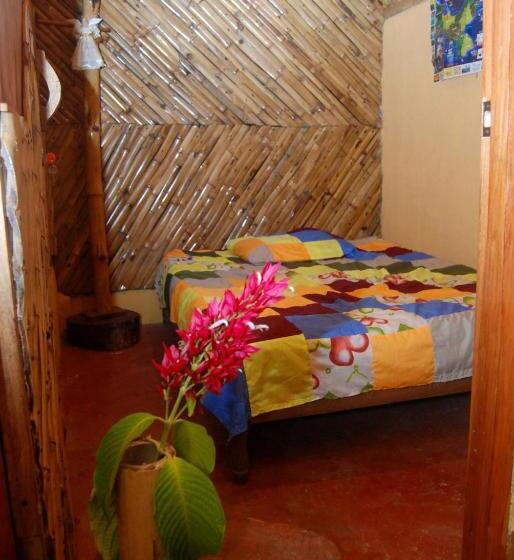 스탠다드 룸, Hostal Familiar El ángel Panamá B&b