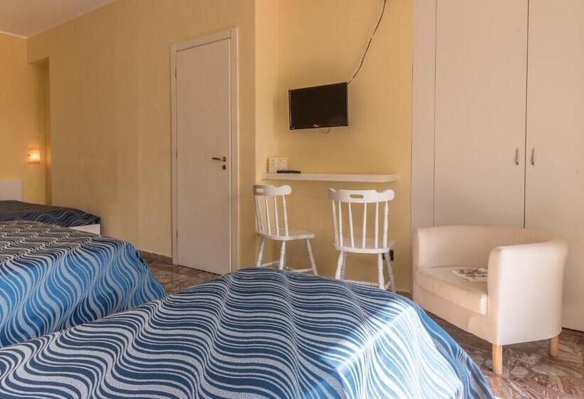 Четырехместный Номер Стандарт, Albergo Carpino