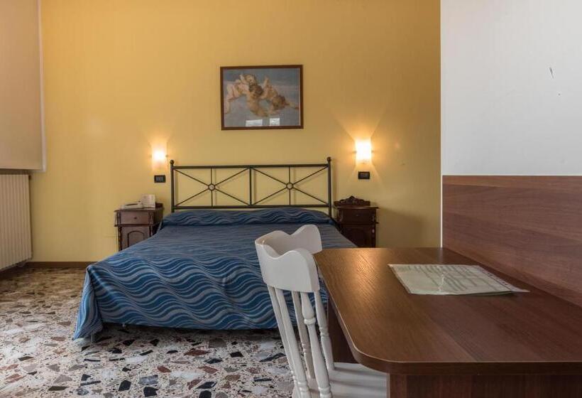 Номер Стандарт, Albergo Carpino