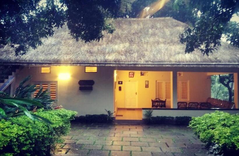 스탠다드 방갈로, Davis Farm House