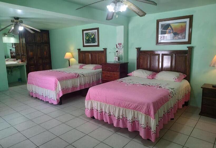 غرفة قياسية مطلّة علي الحديقة, Freedom Shores La Gringa Hotel   Universally Designed