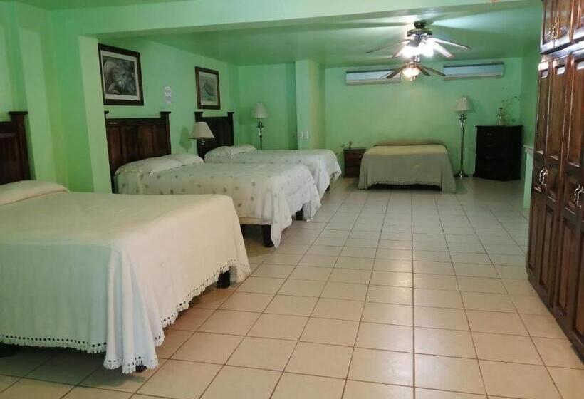 ガーデンビュースタンダード４ベッドルーム, Freedom Shores La Gringa Hotel   Universally Designed