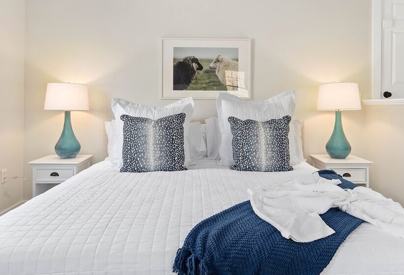 Quarto Deluxe Cama King, Lambert S Cove Inn & Resort