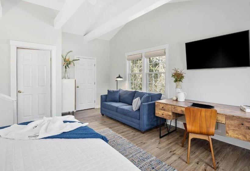 Quarto Deluxe Cama King, Lambert S Cove Inn & Resort