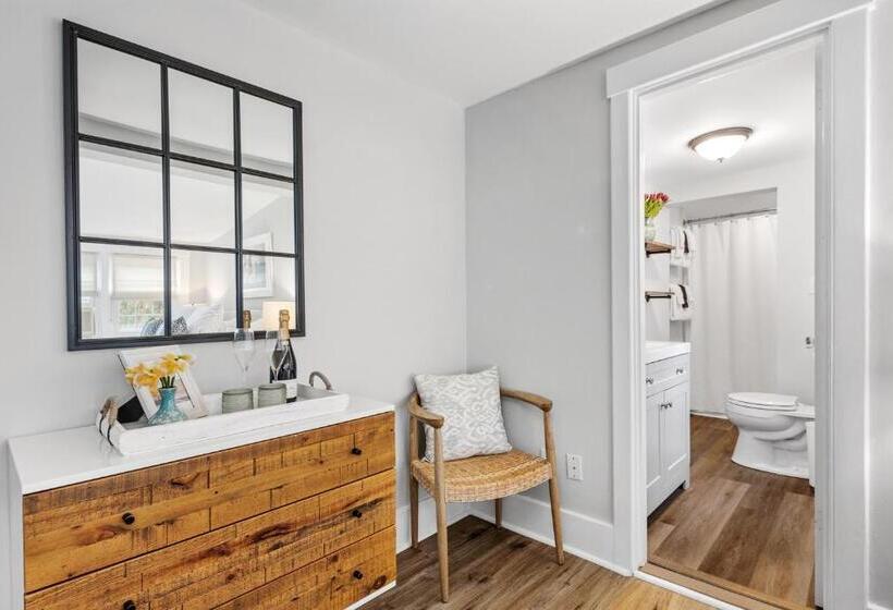 Quarto Estandar com Sacada, Lambert S Cove Inn & Resort
