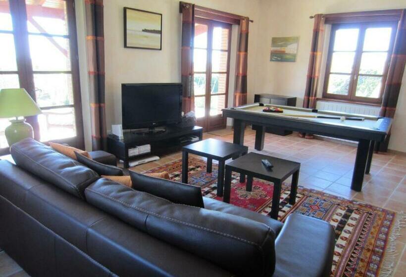 Quarto Familiar, Les Chambres D'hôtes De Cayrac