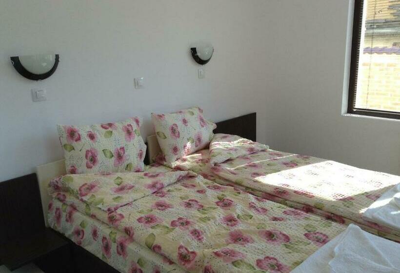 Номер Стандарт, Guest House Luchi