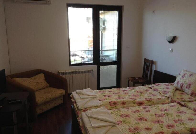 Номер Стандарт, Guest House Luchi