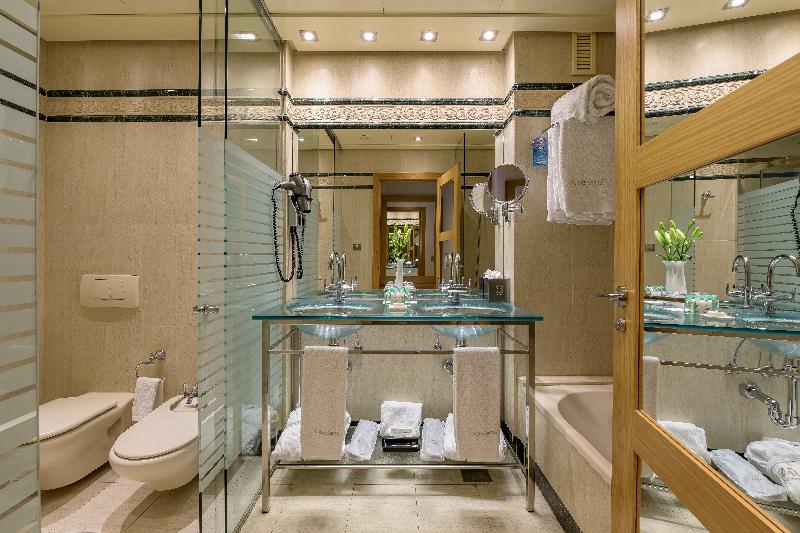 اتاق کلاسیک سه تخته, Las Arenas Balneario Resort