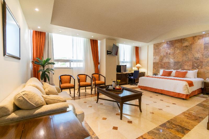 اتاق کلاسیک سه تخته, Las Arenas Balneario Resort