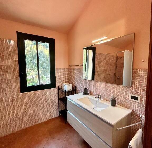 آپارتمان 1 خوابه با تراس, Agriturismo Azzurra Biricchina