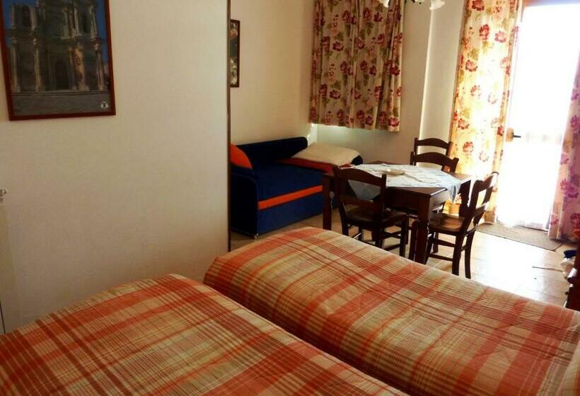트리플 클래식 룸, Agriturismo Limoneto