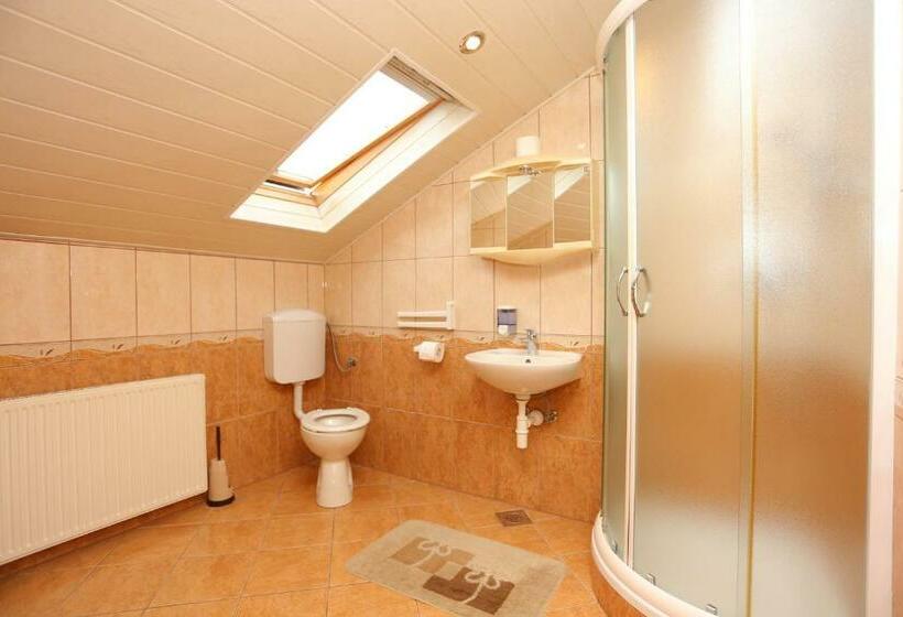 Номер Стандарт Трехместный, Rooms With A Parking Space Slunj, Plitvice   17502