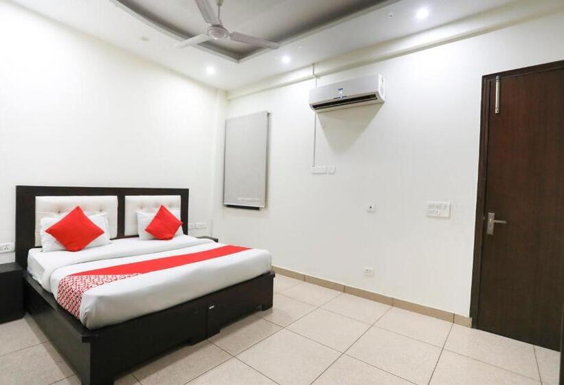 Quarto Triplo Clássico, Flagship Hotel Sanfot