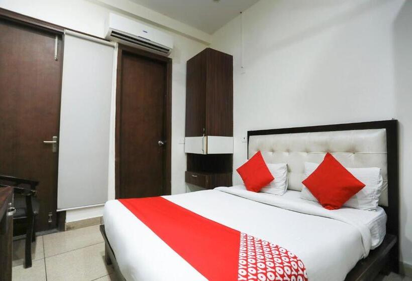 Quarto Triplo Clássico, Flagship Hotel Sanfot