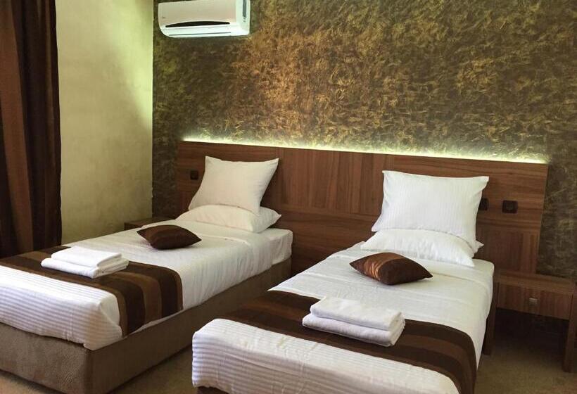 غرفة قياسية, Family Hotel Kontesa