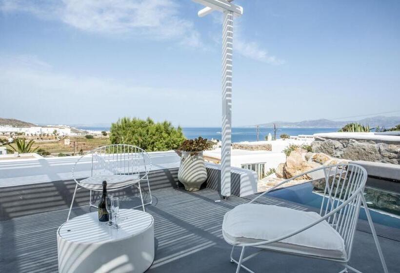 套房配有游泳池, Ostraco Suites