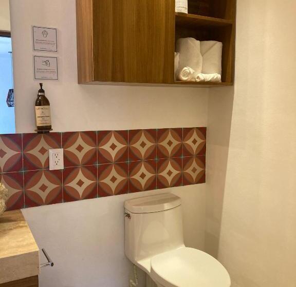 带按摩浴盆的套房, Latino Hotel Boutique