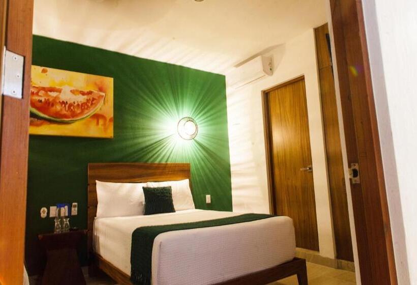小型豪华套房, Latino Hotel Boutique