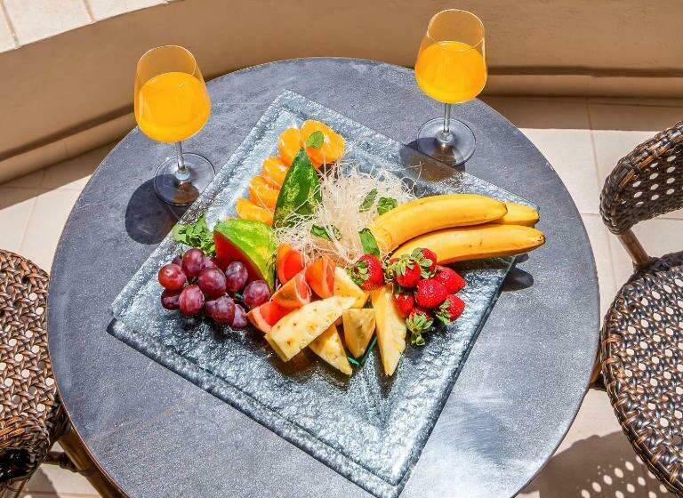 Полулюкс с Бассейном, Porto Platanias Beach Resort & Spa