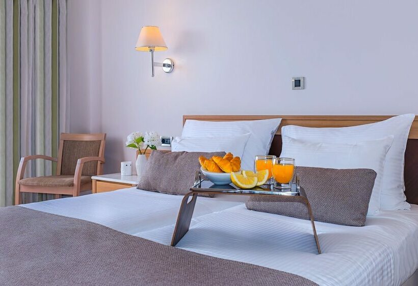Номер Стандарт Боковой Вид на Море, Porto Platanias Beach Resort & Spa
