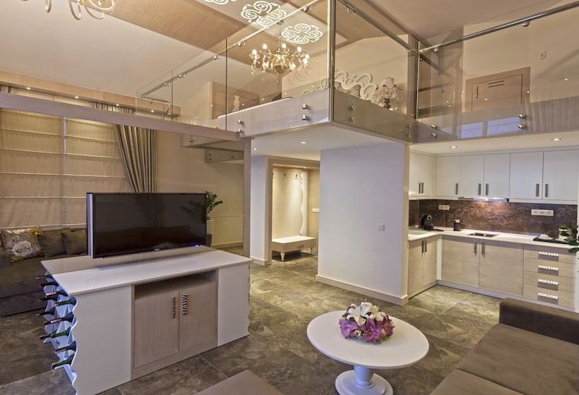 Quarto Deluxe, Xperia Saray Beach