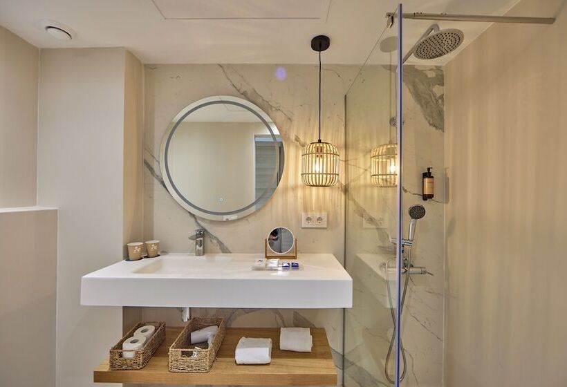 Номер Стандарт Вид на Море с Балконом, Tomir Portals Suites  Adults Only