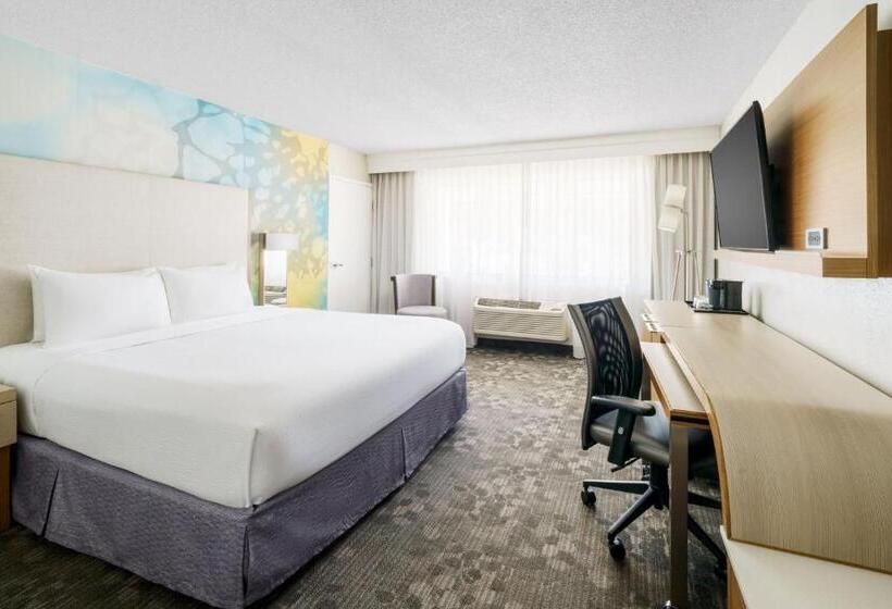 Quarto Estandar Cama King, Courtyard By Marriott Orlando Lake Buena Vista At Vista Centre