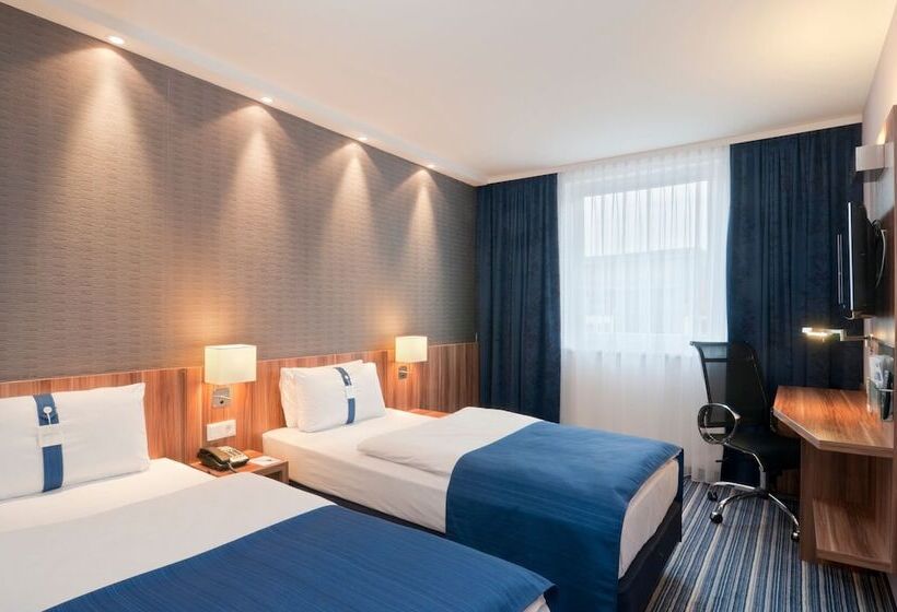 Номер Стандарт, Holiday Inn Express Wakefield, An Ihg