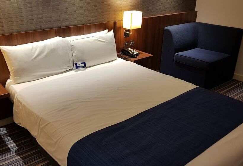 Номер Стандарт, Holiday Inn Express Wakefield, An Ihg
