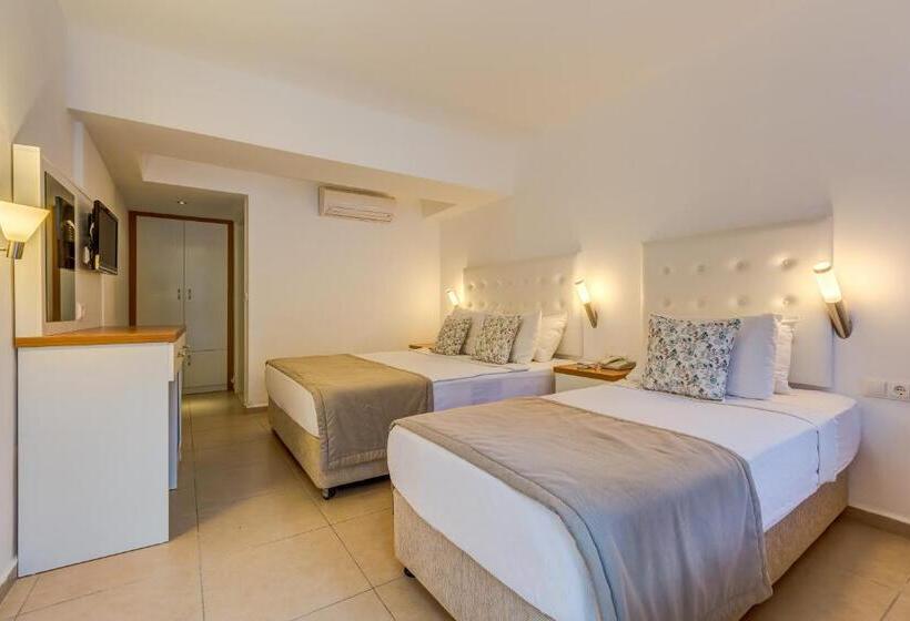 اتاق استاندارد سه نفره, Monta Verde Hotel & Villas