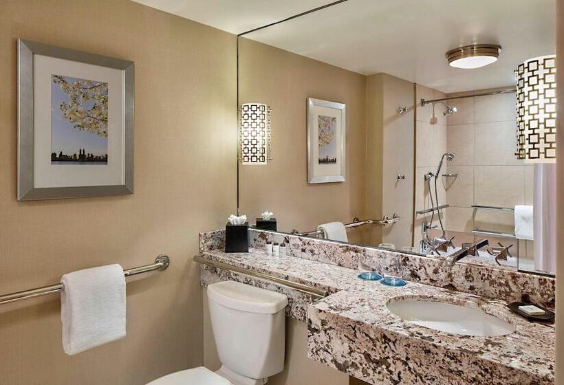 俱乐部房间, Sheraton New York Times Square