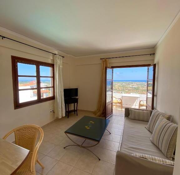 جناح مطلّ علي البحر, Amazones Village Suites