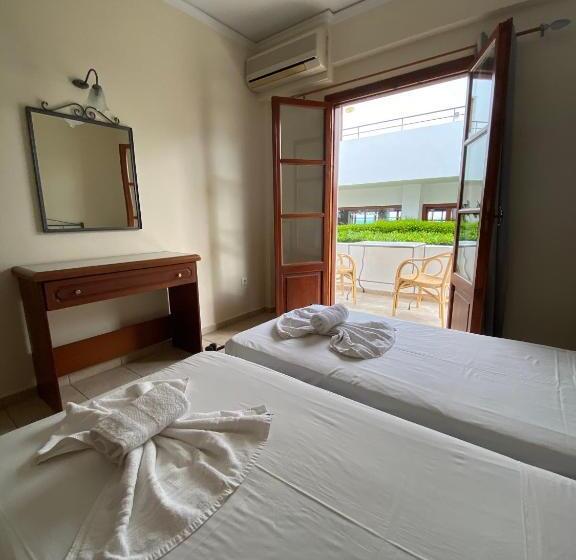جناح مطلّ علي الحديقة, Amazones Village Suites