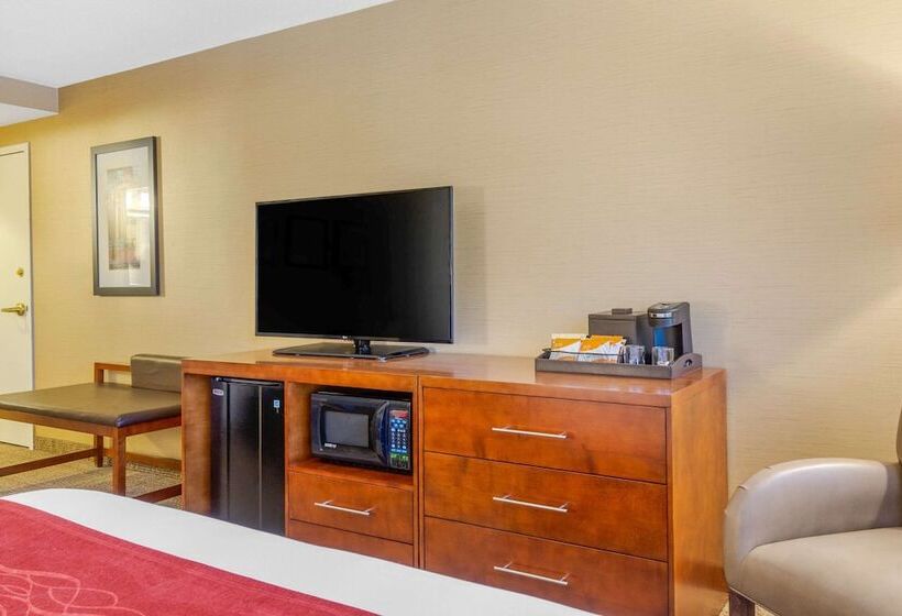 Люкс, Comfort Inn & Suites Logan International Airport