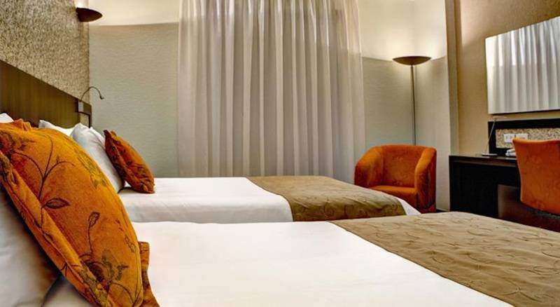 اتاق لوکس, Quality Hotel Curitiba